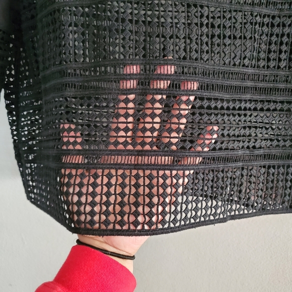 Black Perforated Boxy Crop Pullover Shirt Size M - Picture 6 of 8
